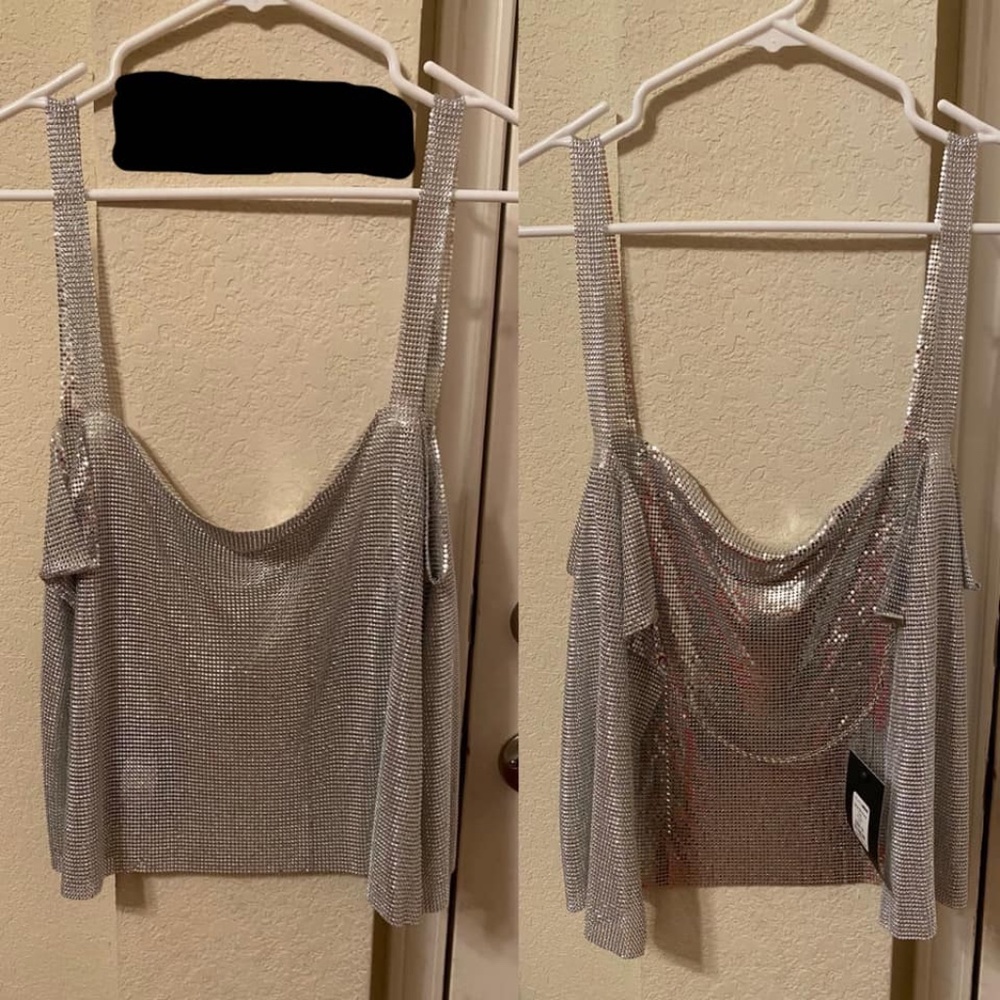 CHAIN LINK CROP WITH CLASP BUCKLE BACK!